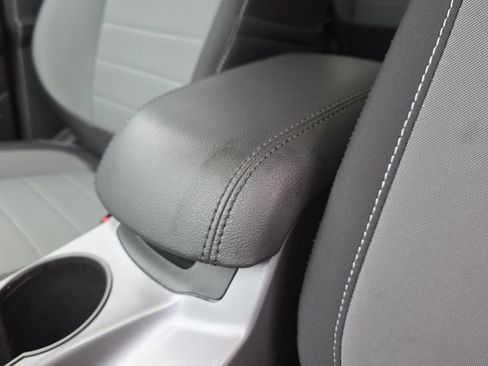 Used 2016 Ford Escape SE image 11