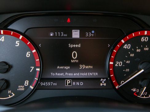 Used 2022 Nissan Frontier PRO-4X w/ Technology Package image 19