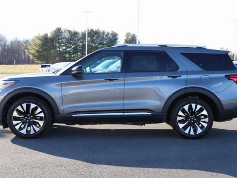 Used 2025 Ford Explorer Platinum w/ LUX Leather Package image 3