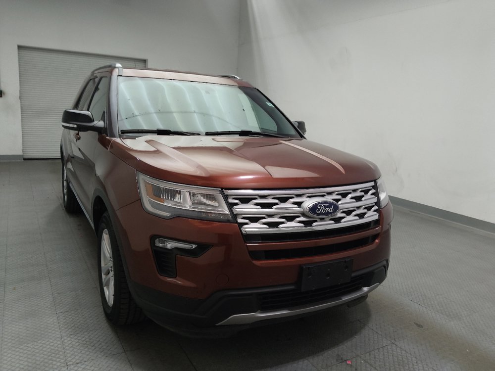 Used 2018 Ford Explorer XLT w/ Equipment Group 201A AWD/4WD image 14