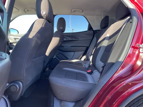 Used 2025 Chevrolet TrailBlazer LT image 23