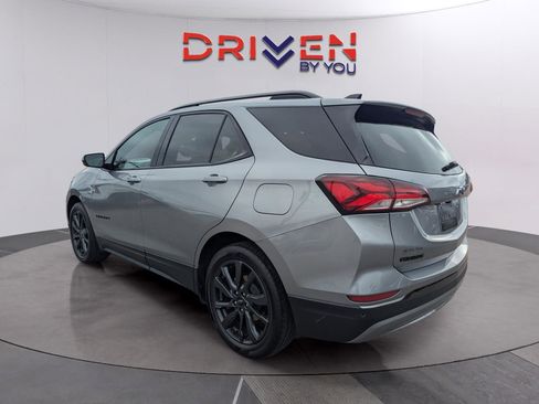 Used 2023 Chevrolet Equinox RS w/ RS Leather Package image 3