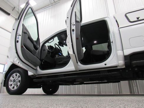 Used 2023 Ford F250 XLT AWD/4WD image 20
