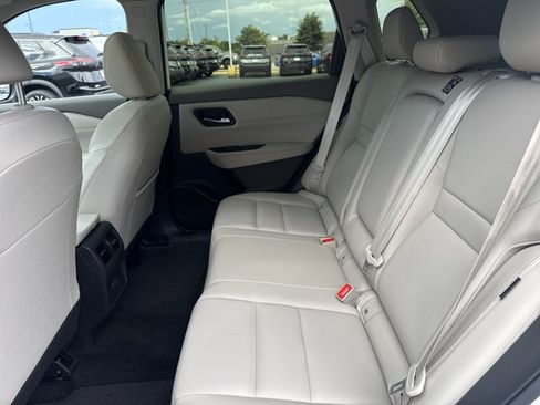 Certified 2023 Nissan Rogue SL AWD/4WD image 6