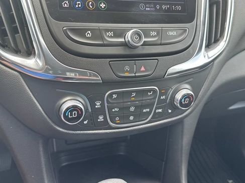 Used 2024 Chevrolet Equinox LT FWD image 33