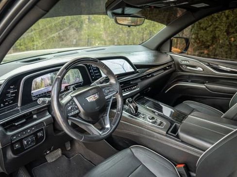 Used 2023 Cadillac Escalade Sport AWD/4WD image 24
