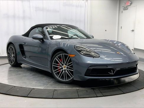 Certified 2025 Porsche 718 Boxster GTS image 9