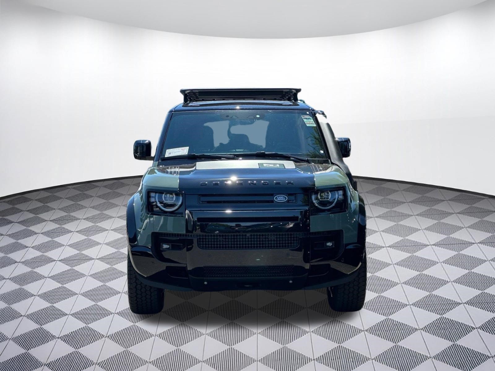 New 2026 Land Rover Defender 110 Trophy Edition AWD/4WD image 6