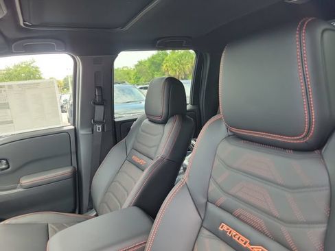 New 2026 Nissan Frontier PRO-4X w/ Pro Premium Package AWD/4WD image 16