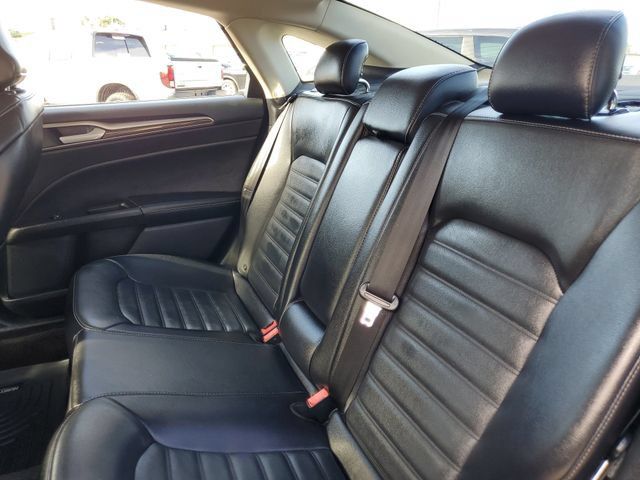Used 2017 Ford Fusion Energi SE FWD image 28