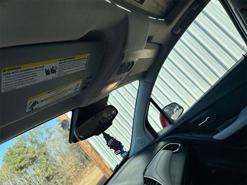 Used 2017 Chevrolet Trax Premier w/ Driver Confidence II Package image 19