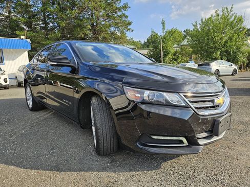 Used 2019 Chevrolet Impala LT FWD image 7