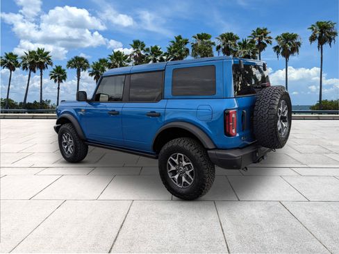 Used 2025 Ford Bronco Badlands image 6
