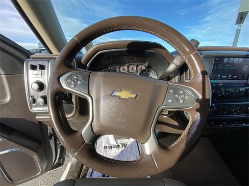Used 2018 Chevrolet Silverado 1500 LTZ Z71 image 14