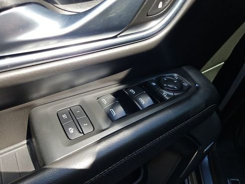 Used 2021 GMC Yukon XL AT4 w/ AT4 Premium Plus Package image 24