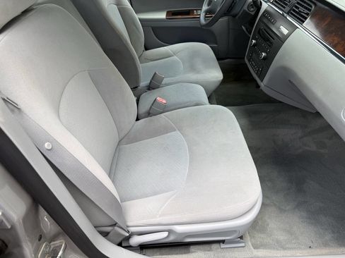 Used 2007 Buick LaCrosse CX FWD image 13