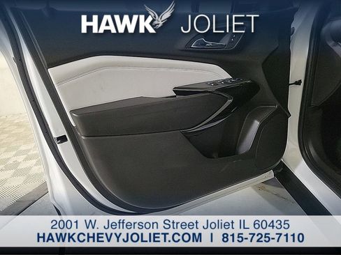 Used 2025 Chevrolet Trax LT w/ Driver Confidence Package image 21