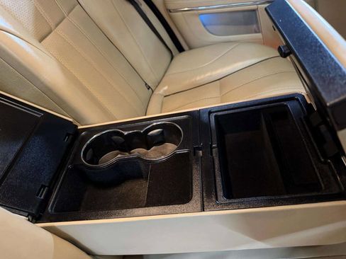 Used 2015 Jaguar XJ L Portfolio image 29