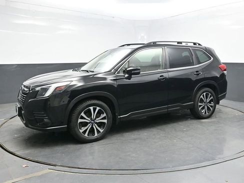 Used 2022 Subaru Forester Limited image 3