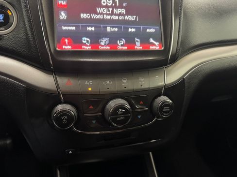 Used 2016 Dodge Journey Crossroad FWD image 29