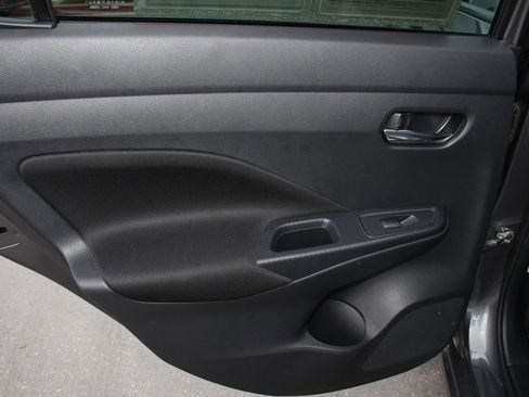 Used 2022 Nissan Versa SV image 20