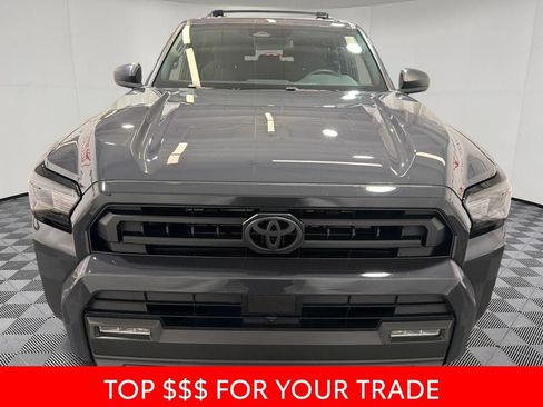 Used 2025 Toyota 4Runner SR5 AWD/4WD image 2