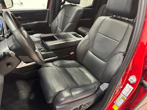 Used 2023 Toyota Tundra Platinum AWD/4WD image 28
