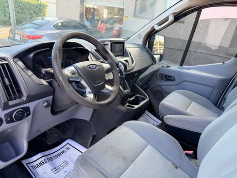 Used 2015 Ford Transit 250 130 Low Roof w/ Exterior Upgrade Package RWD image 12