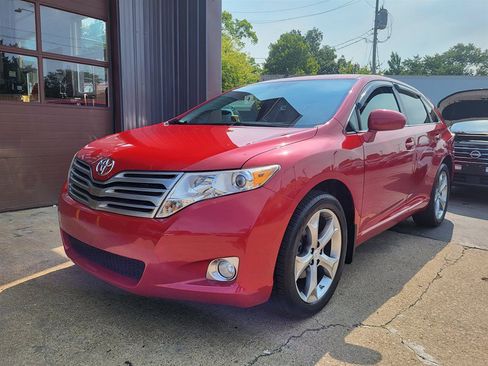 Used 2012 Toyota Venza LE w/ LE Convenience Pkg AWD/4WD image 3