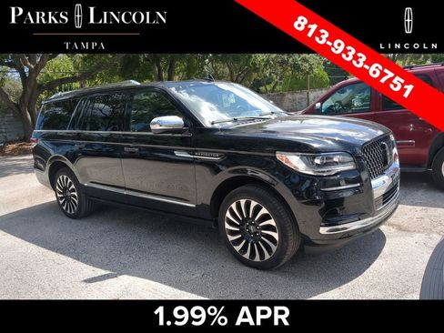 Used 2024 Lincoln Navigator L Black Label AWD/4WD image 2