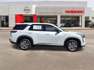 New 2026 Nissan Pathfinder SL w/ Cargo Package FWD video 2