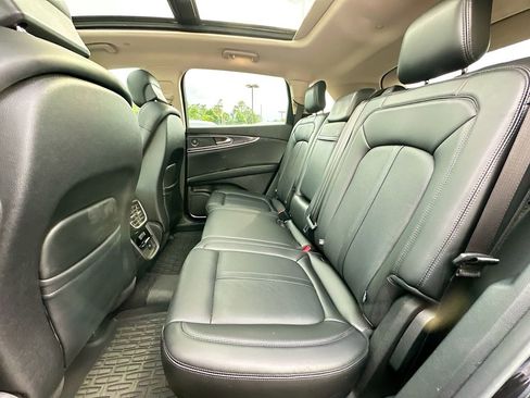 Used 2023 Lincoln Nautilus Reserve w/ Equipment Group 201A AWD/4WD image 4