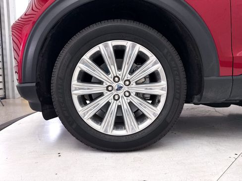 Used 2022 Ford Explorer Limited w/ Hybrid Equipment Group 310A AWD/4WD image 16
