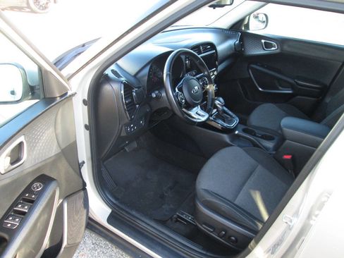 Used 2020 Kia Soul EX image 15