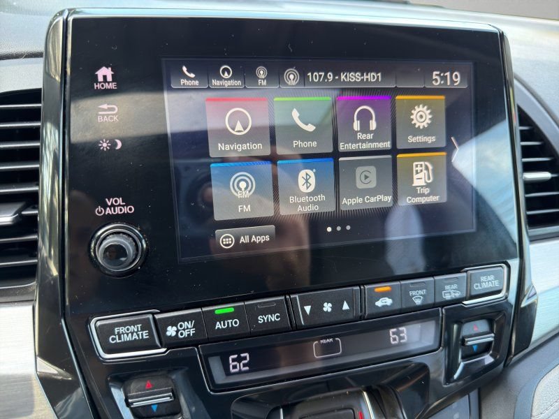 Used 2020 Honda Odyssey EX-L w/ RES & Navigation image 18