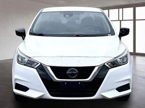 Used 2020 Nissan Versa S FWD image 4