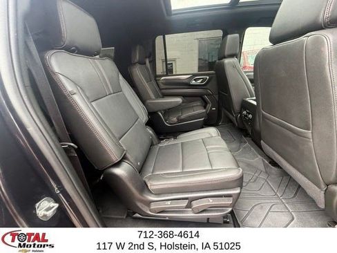 Certified 2024 Chevrolet Suburban RST w/ Luxury Package AWD/4WD image 16