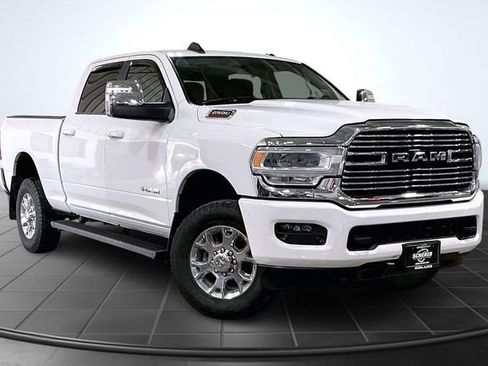 Used 2024 RAM 2500 Laramie w/ Off Road Package AWD/4WD image 12