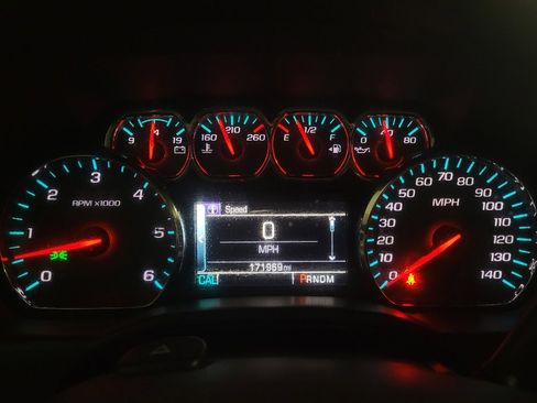 Used 2015 Chevrolet Silverado 1500 LTZ Z71 w/ LTZ Plus Package AWD/4WD image 23