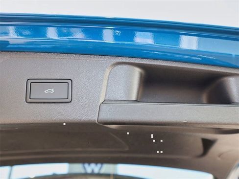 New 2026 Volkswagen Atlas SE image 11