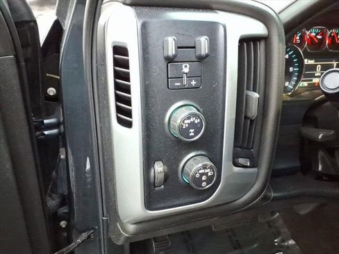 Used 2018 GMC Sierra 1500 SLE w/ SLE Value Package image 27