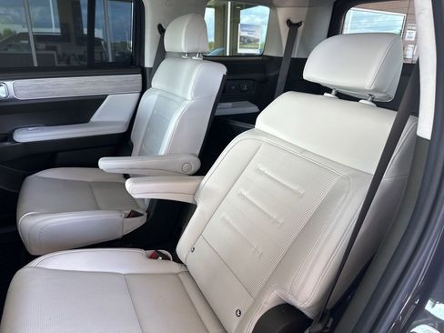 Used 2025 Hyundai Santa Fe Calligraphy image 14