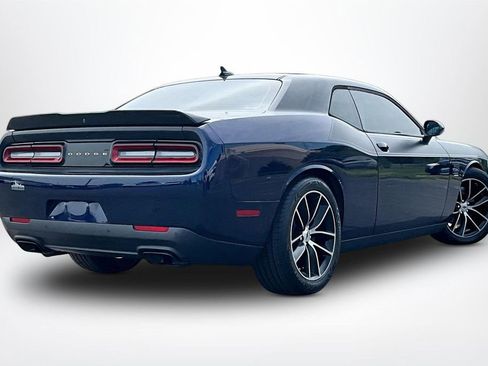 Used 2017 Dodge Challenger R/T Scat Pack RWD image 6