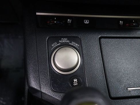 Used 2014 Lexus ES 350 w/ Luxury Package FWD image 16