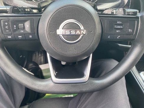Used 2022 Nissan Pathfinder S AWD/4WD image 19