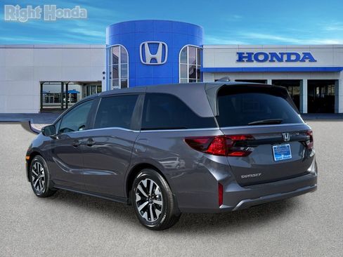 Used 2026 Honda Odyssey EX-L image 4