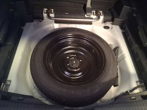 Used 2024 Nissan Rogue S FWD image 23