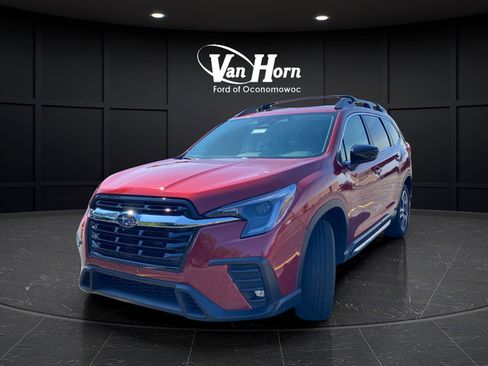 Used 2024 Subaru Ascent Limited AWD/4WD image 3