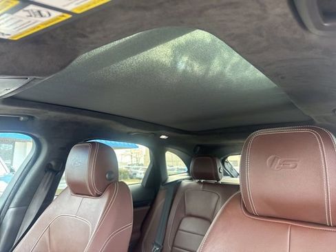 Used 2017 Jaguar F-PACE S image 23