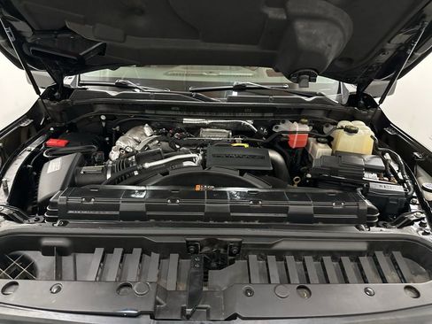 Used 2021 GMC Sierra 2500 Denali w/ Denali Black Diamond Edition image 6